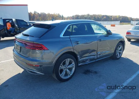 2021 Audi Q8 Premium Plus 55 Tfsi Quattro Tiptronic z USA, uszkodzony, nr VIN WA1BVAF17MD013269